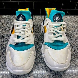 NIKE Huarache Free 2011 QS White/Blue Emerald Size 14 Rare.